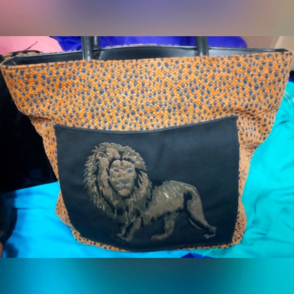 Chief Value Animal Printed Tote